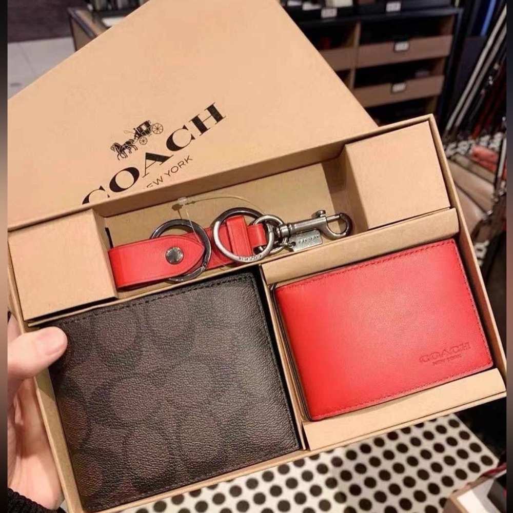 Sold ❌Coach Boxed 3 In 1 Wallet Gift Set In Colorblock Signature Canvas NIB